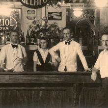 Il personale del bar - anni '50